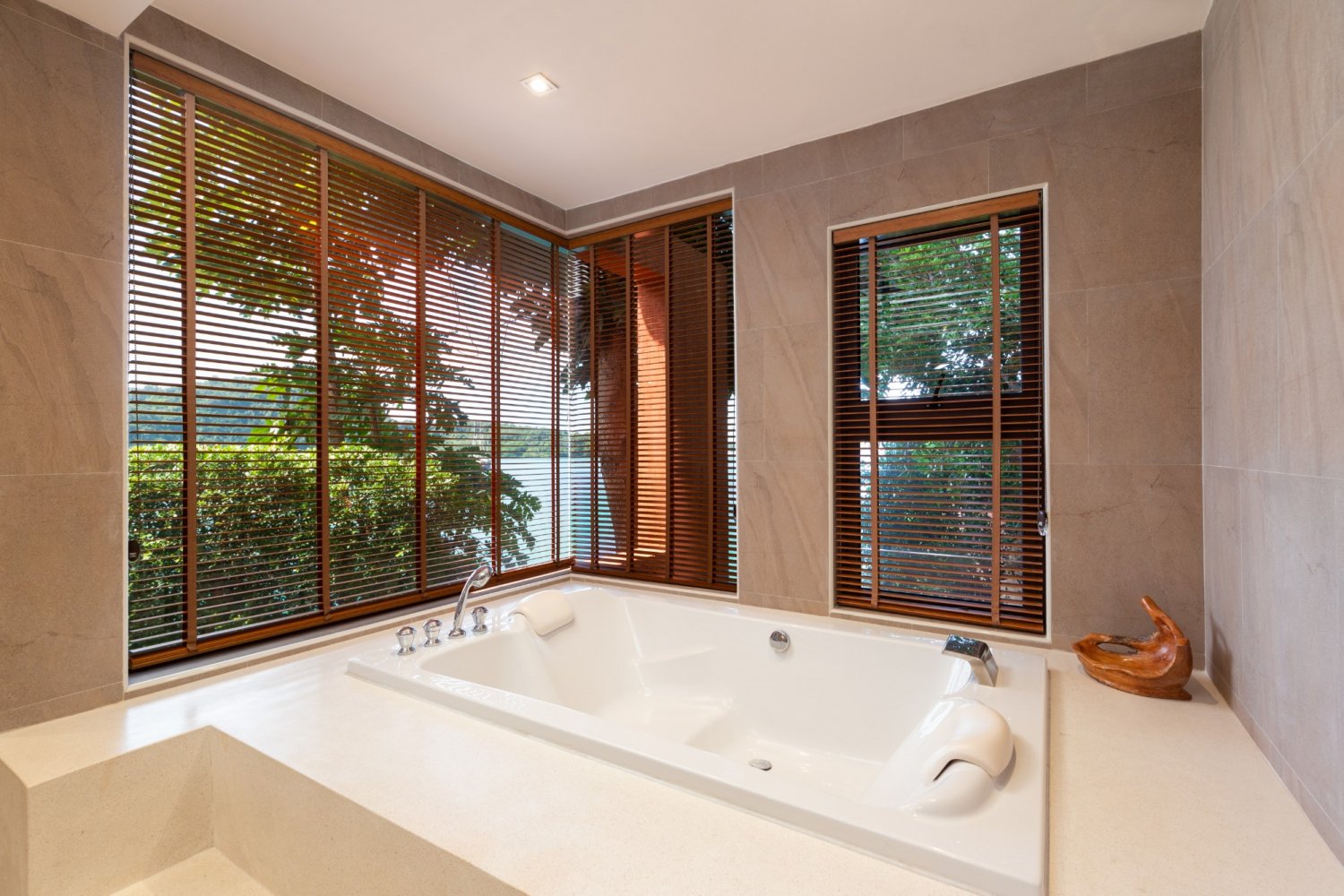 Property image - full photo 7
