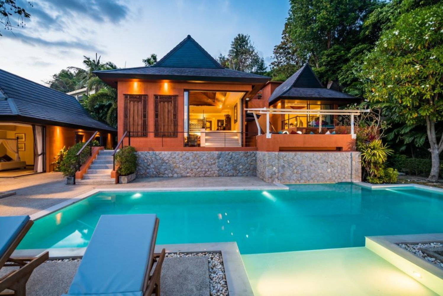 Property image - full photo 3