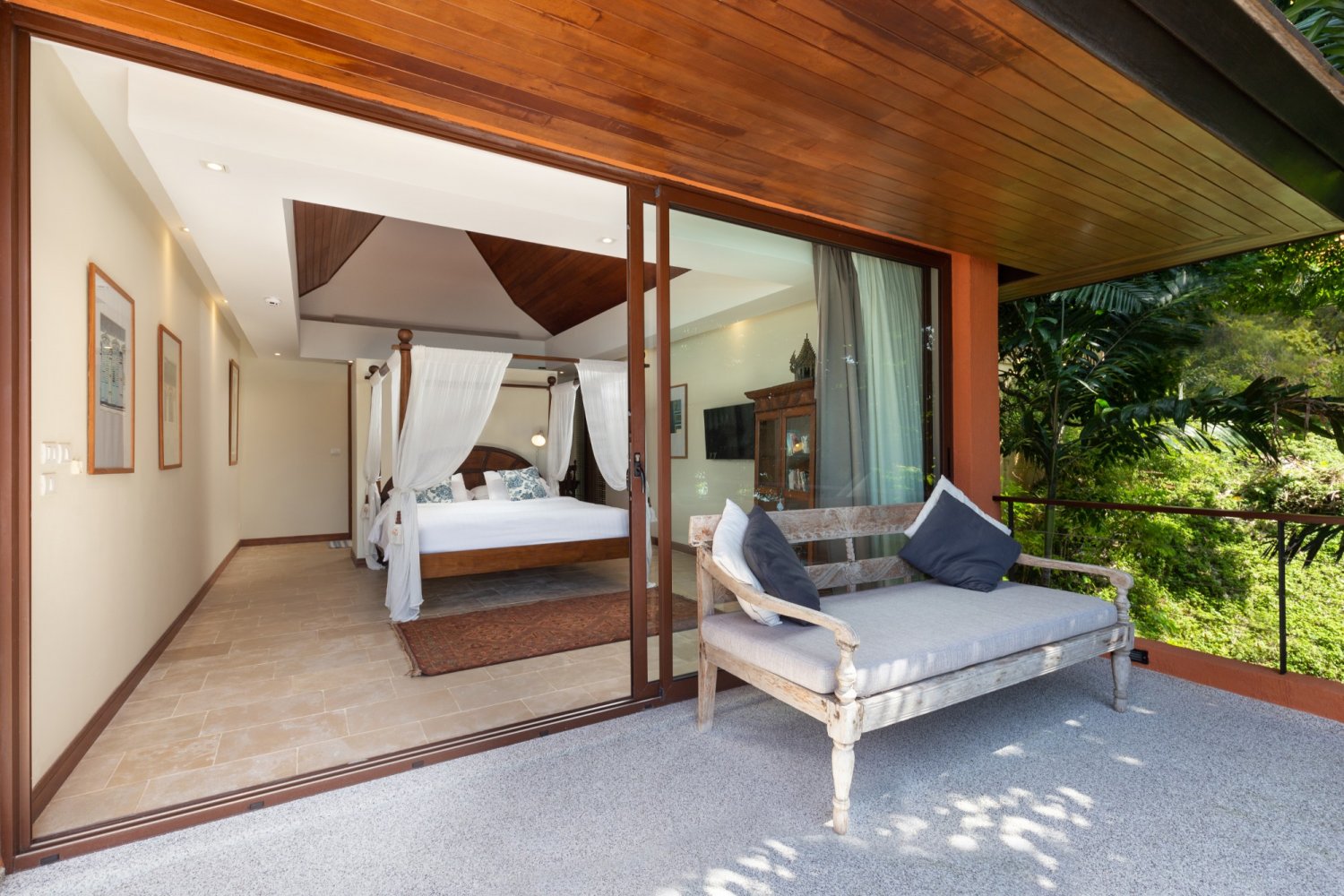 Property image - full photo 10