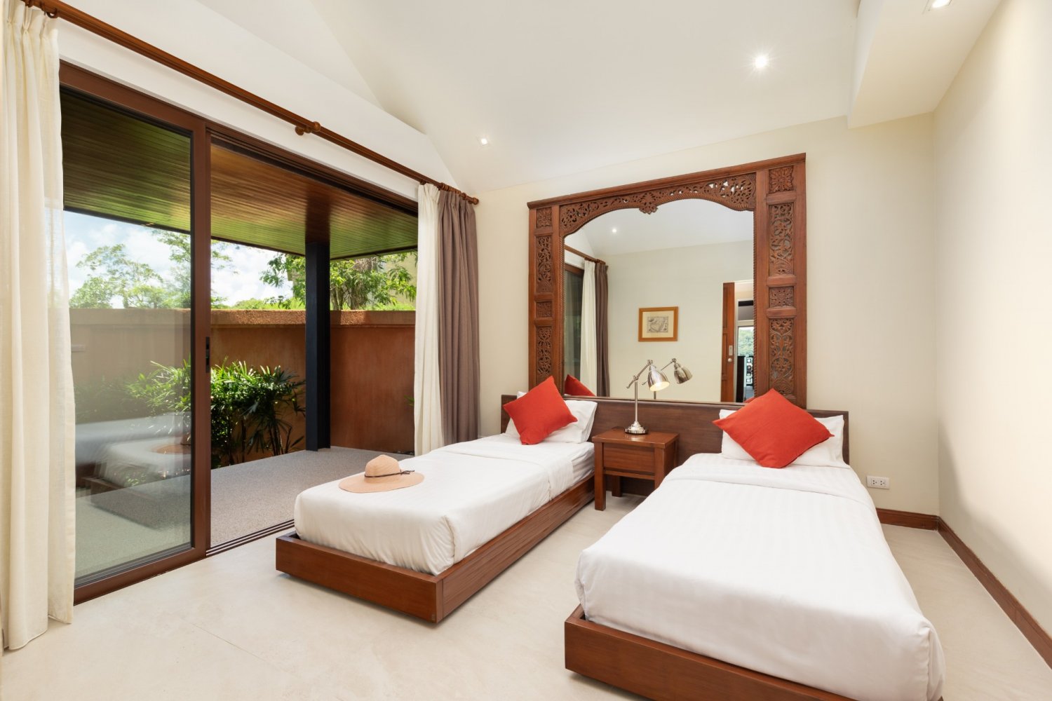 Property image - full photo 17