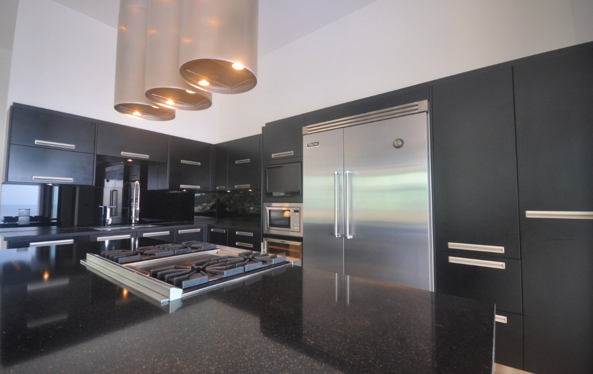 Property image - full photo 9