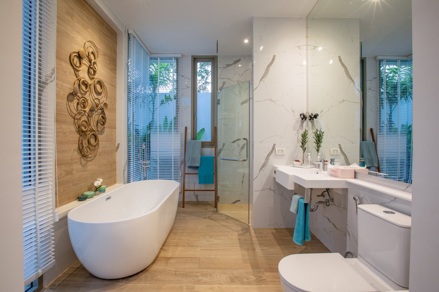 Property image - full photo 15