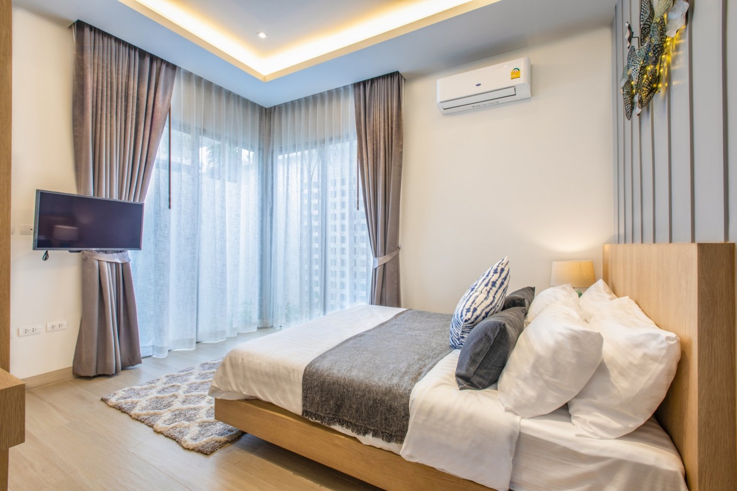 Property image - full photo 21