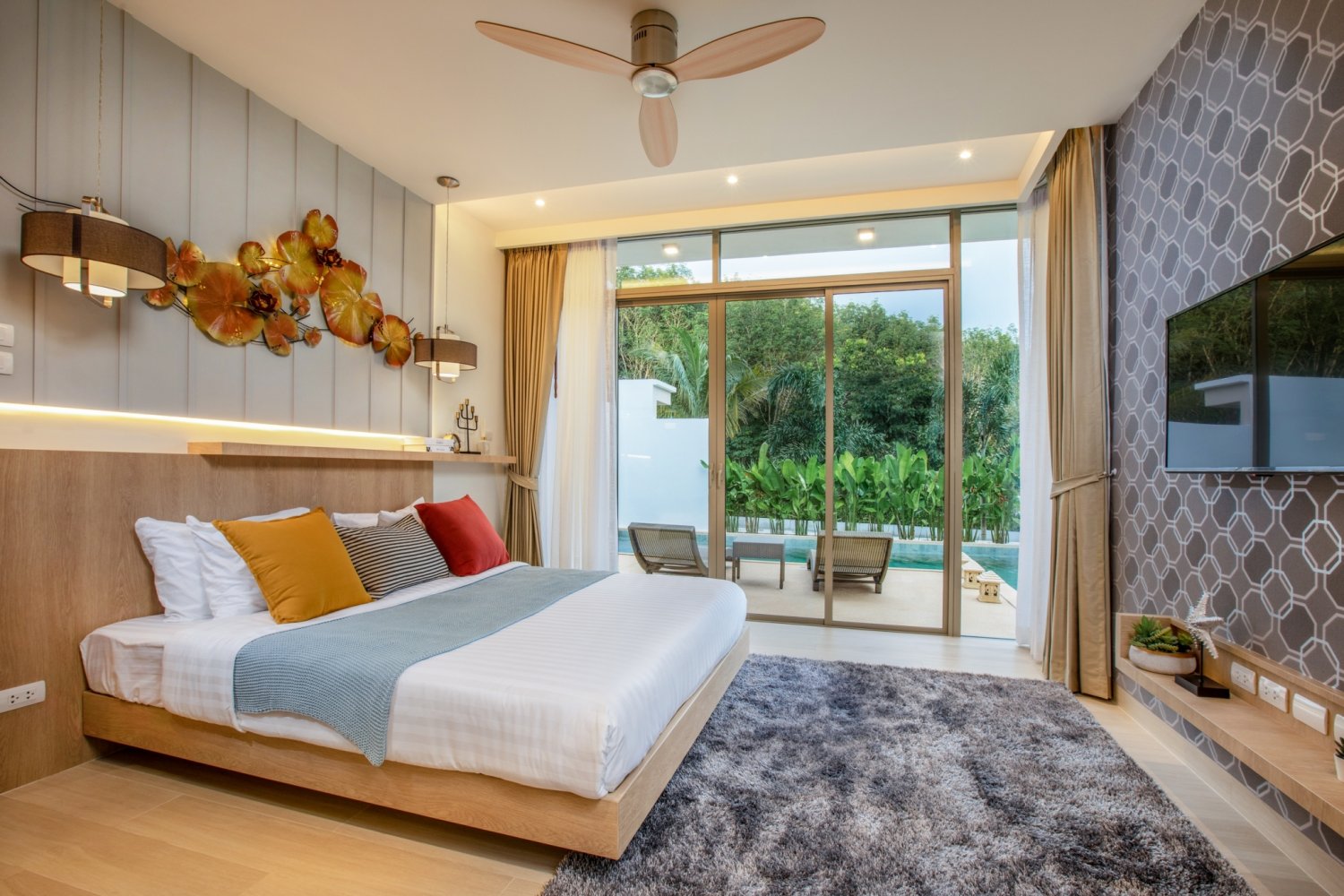Property image - full photo 20