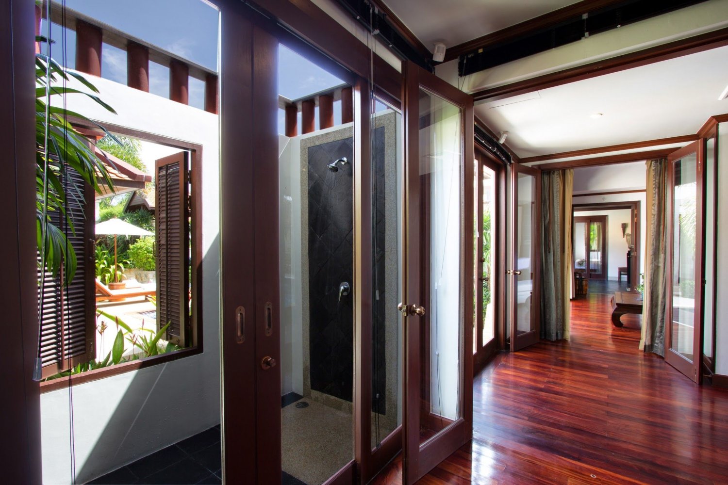 Property image - full photo 12