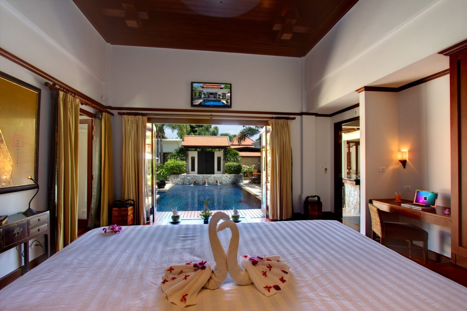 Property image - full photo 4