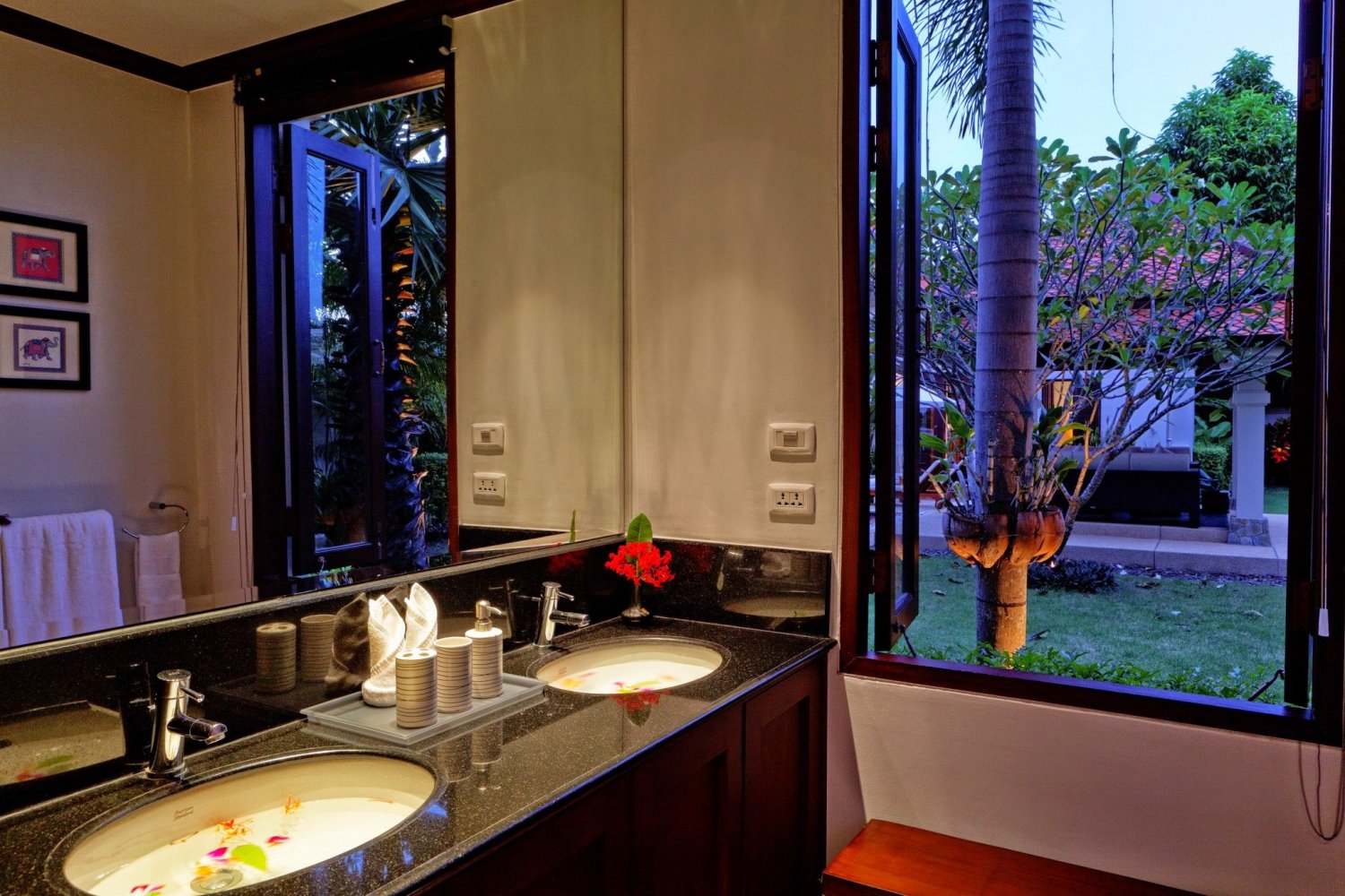 Property image - full photo 13
