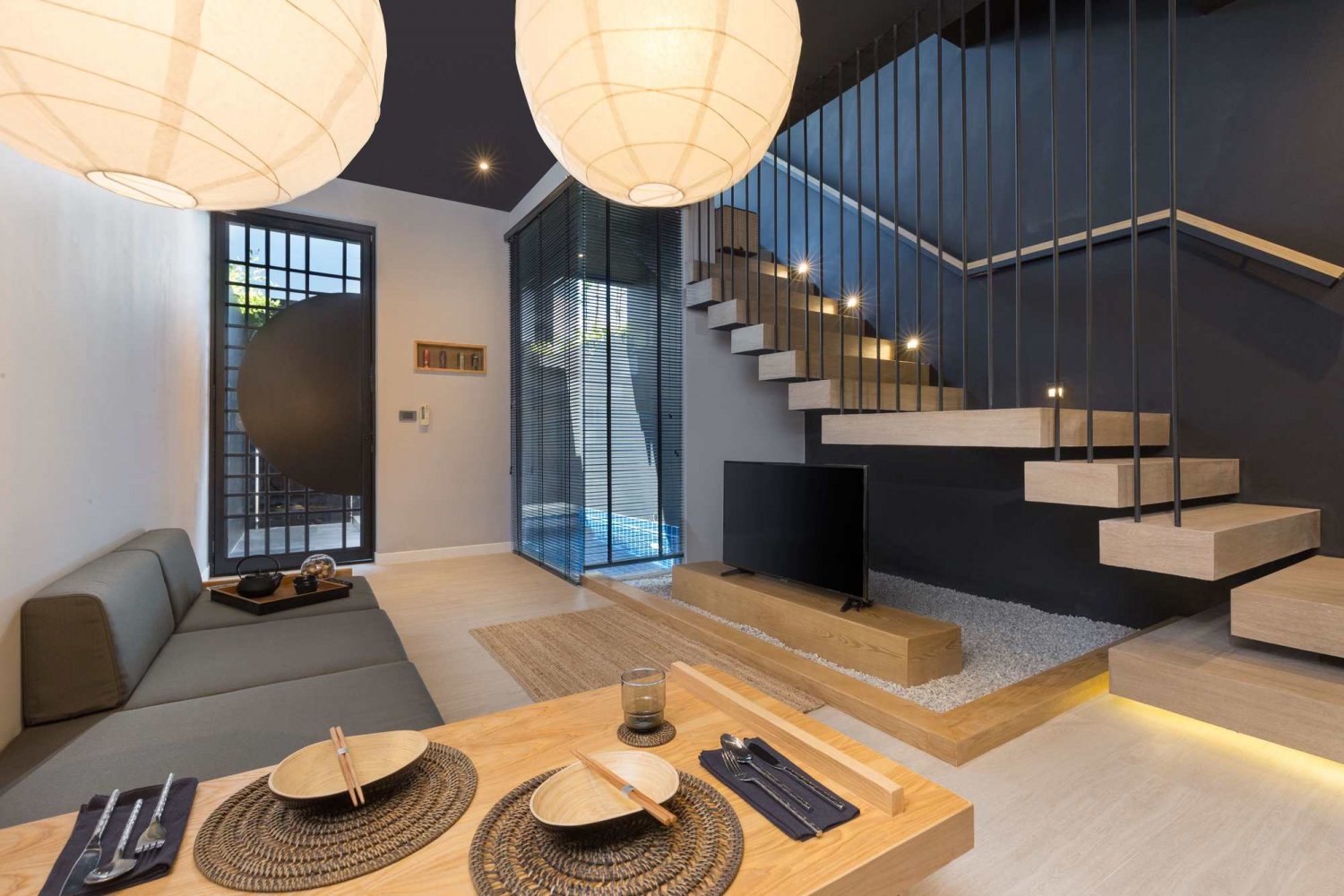 Property image - full photo 3