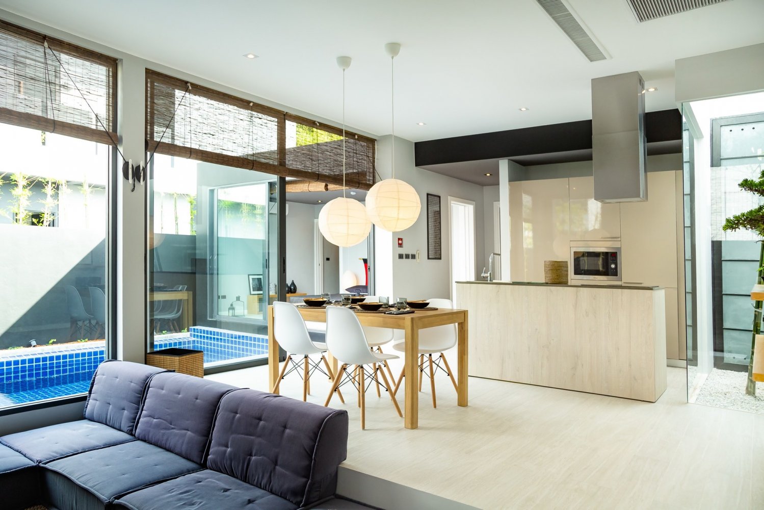 Property image - full photo 3