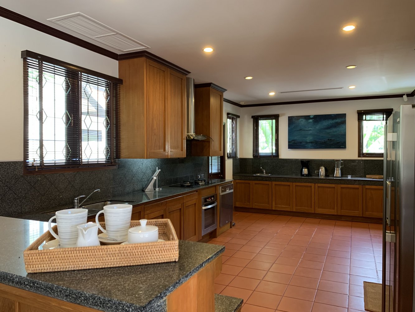 Property image - full photo 11