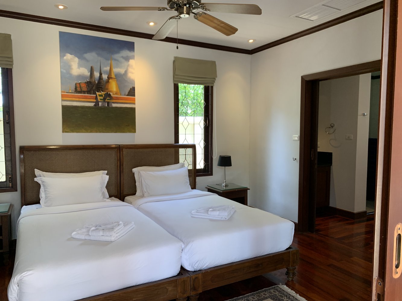 Property image - full photo 32