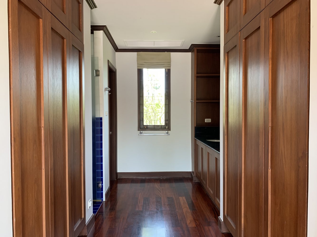 Property image - full photo 28