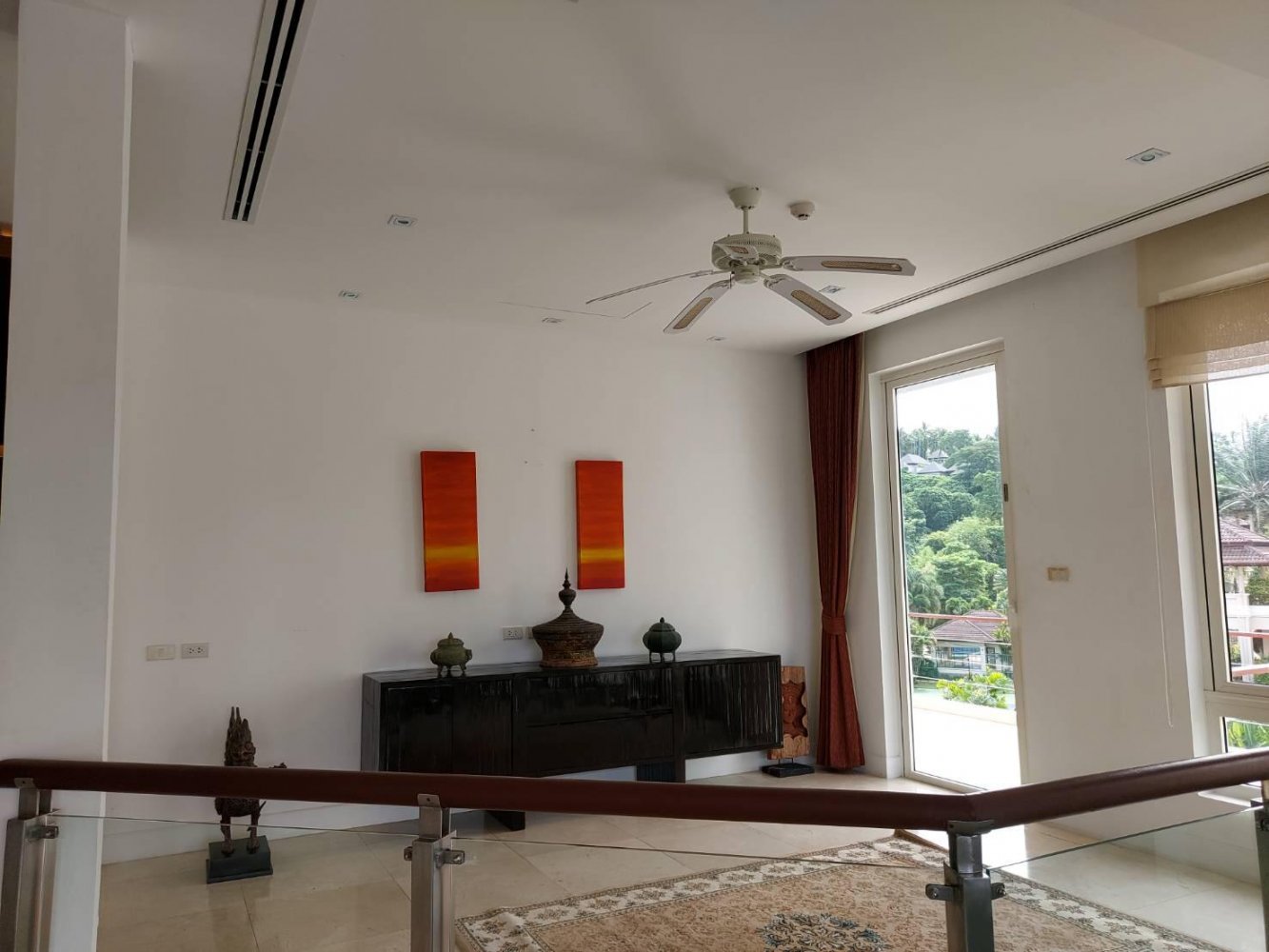 Property image - full photo 3