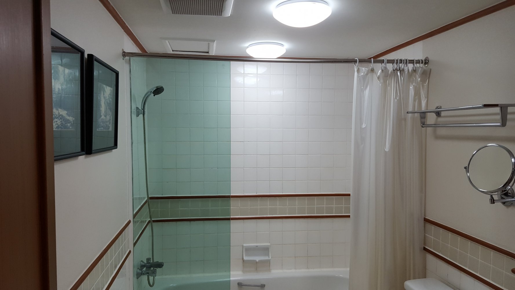 Property image - full photo 12