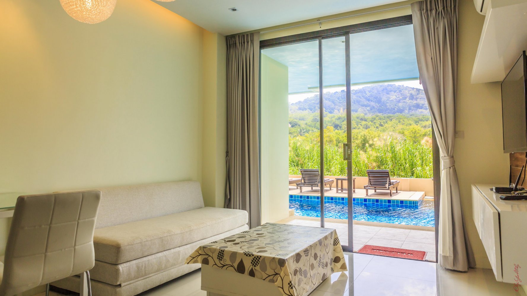 Property image - full photo 8