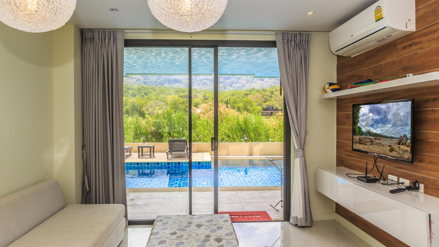 Property image - full photo 10