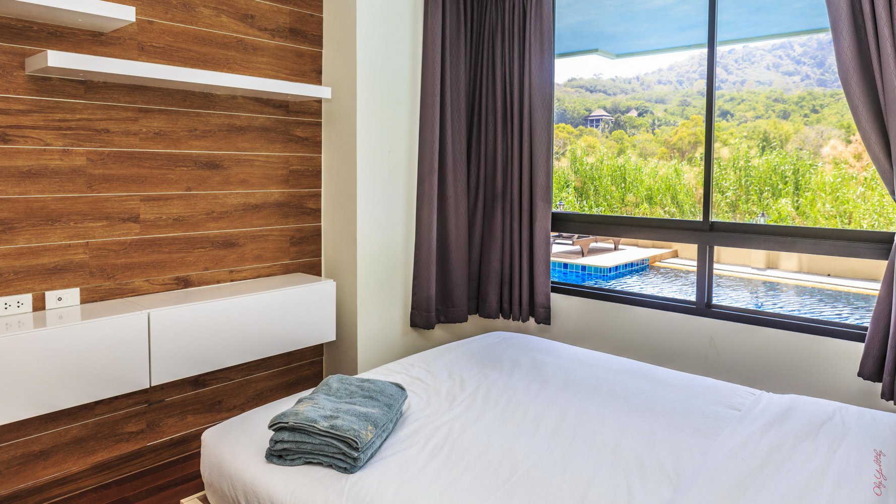 Property image - full photo 14