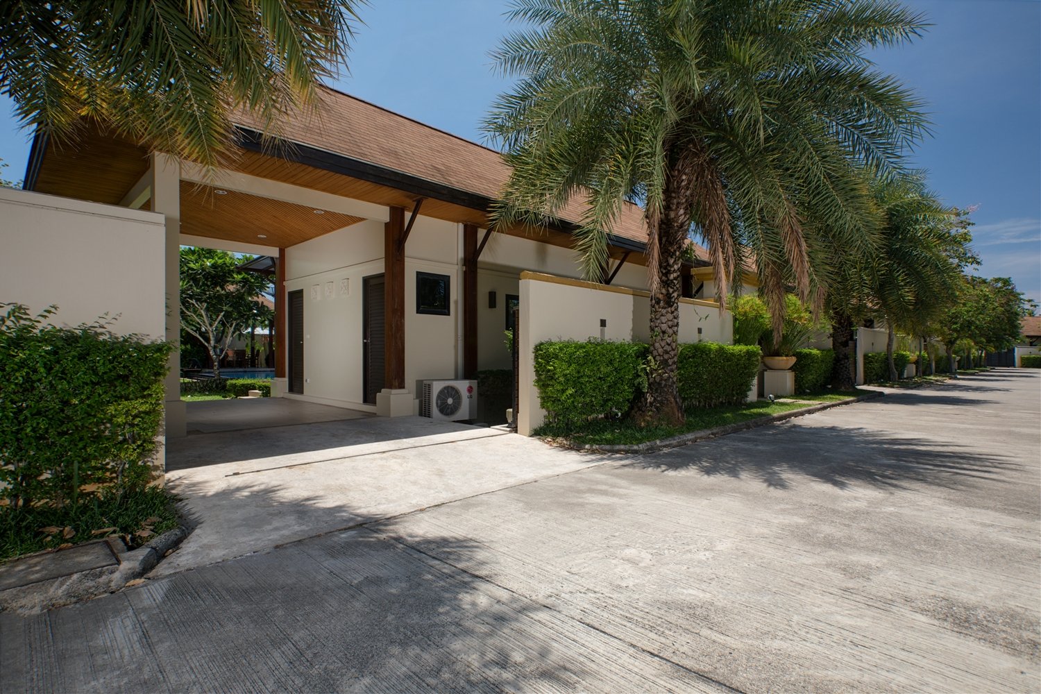 Property image - full photo 9