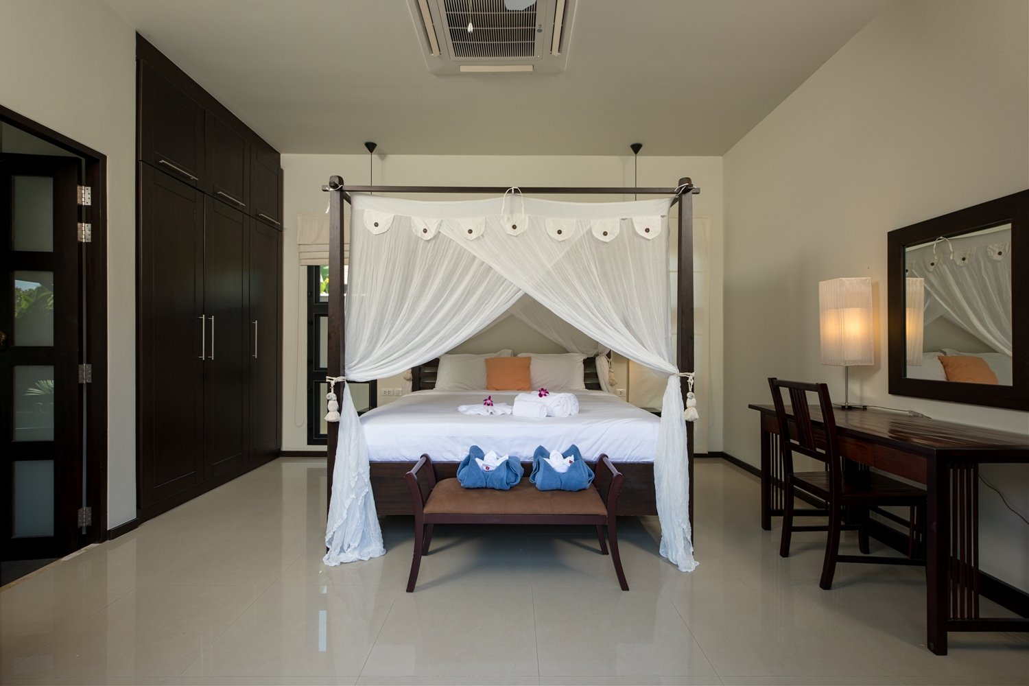 Property image - full photo 22