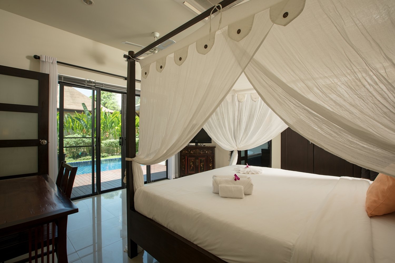 Property image - full photo 23