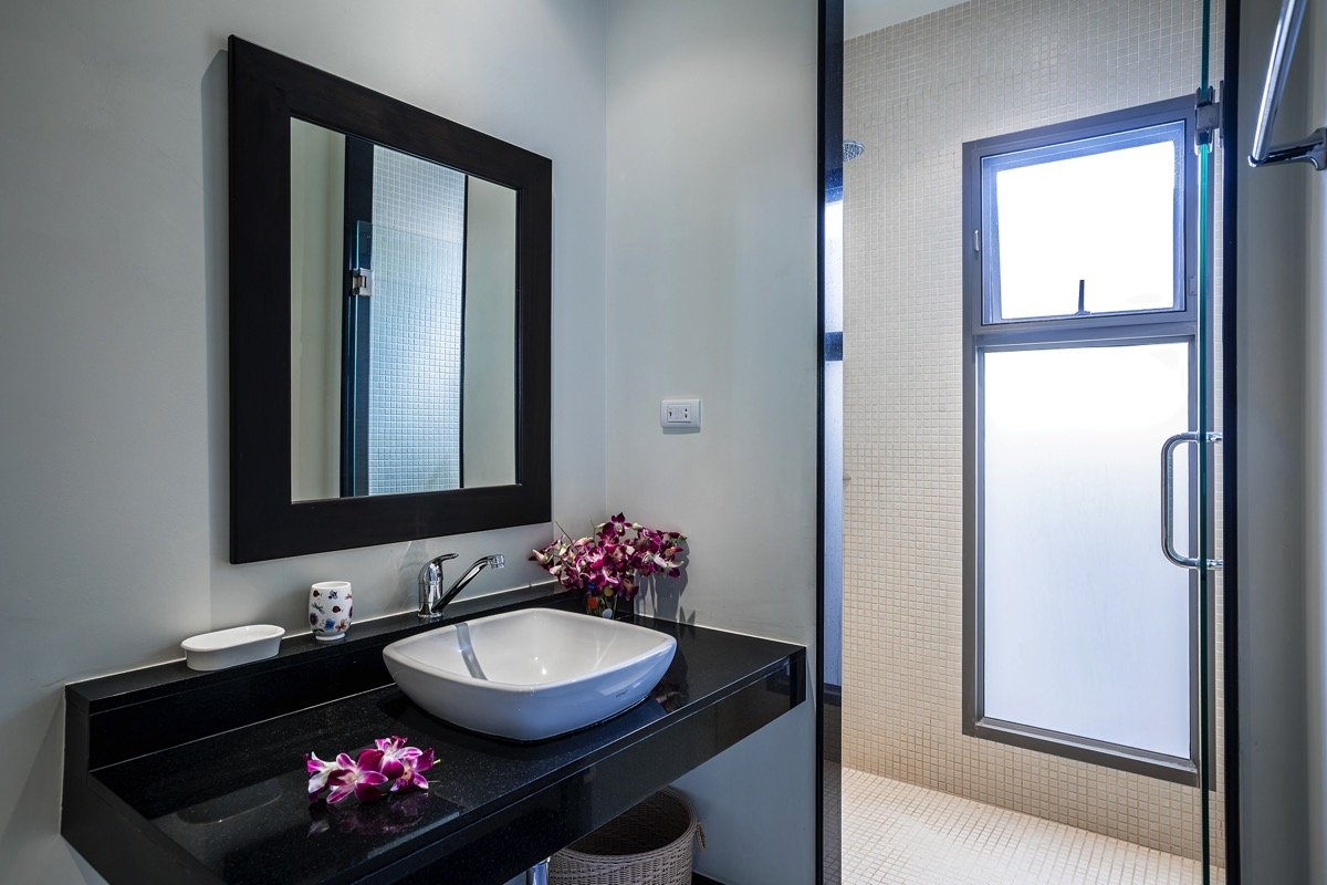 Property image - full photo 16