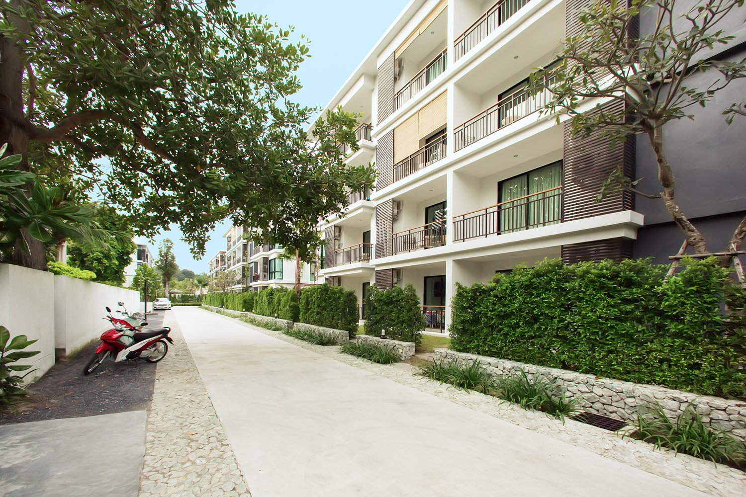 Property image - full photo 5