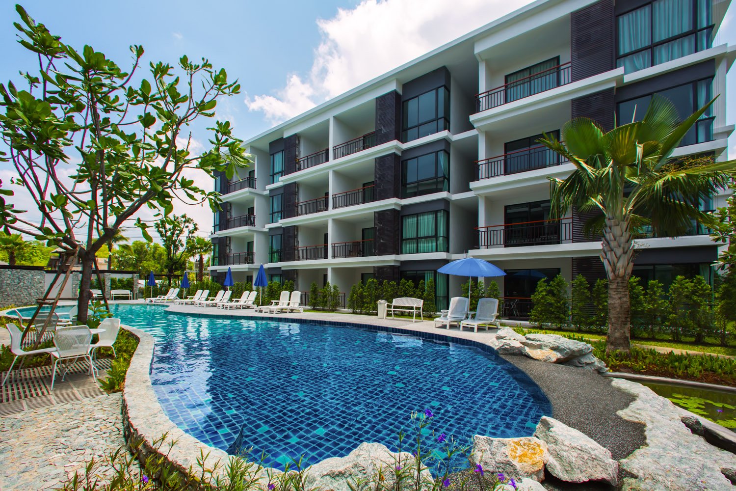 Property image - full photo 18