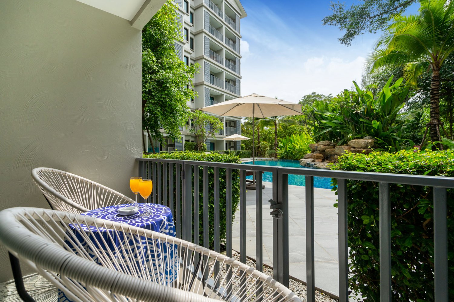 Property image - full photo 2