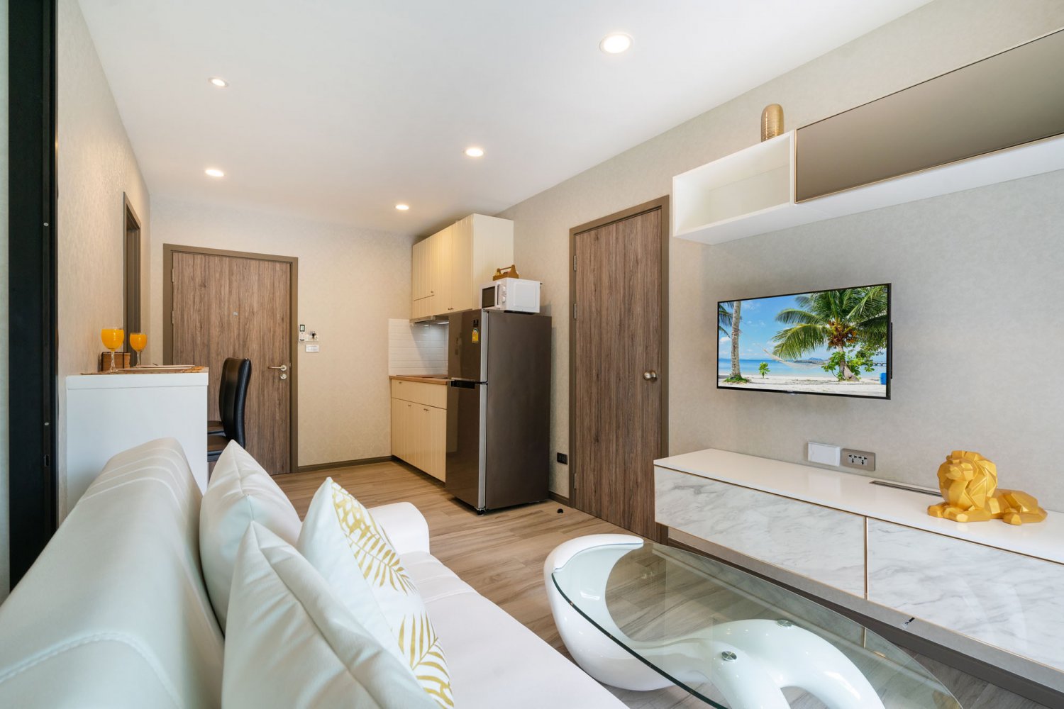 Property image - full photo 7