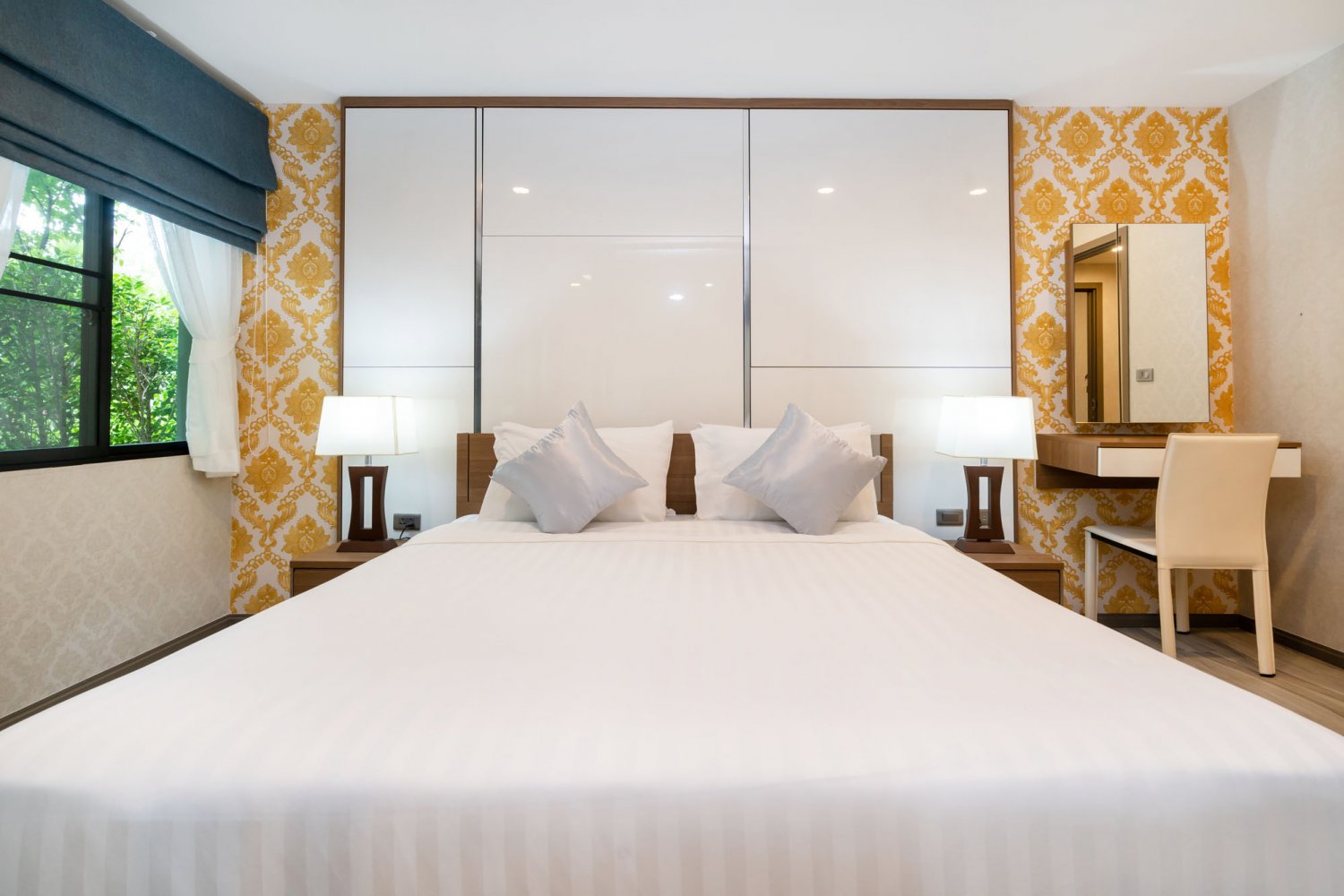 Property image - full photo 5