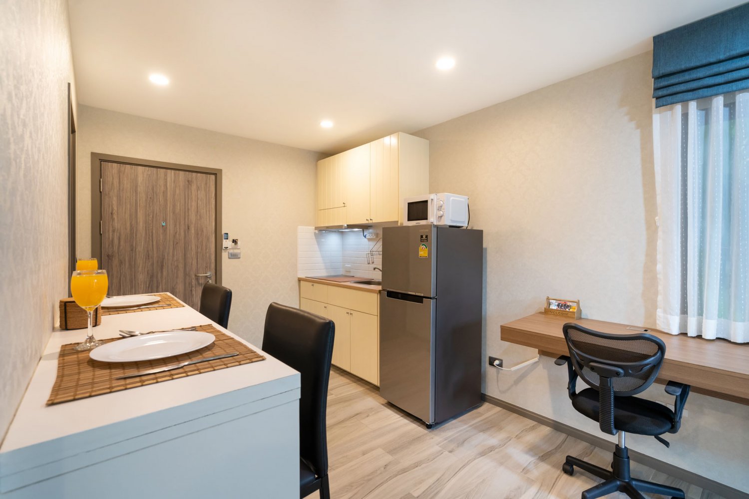 Property image - full photo 6