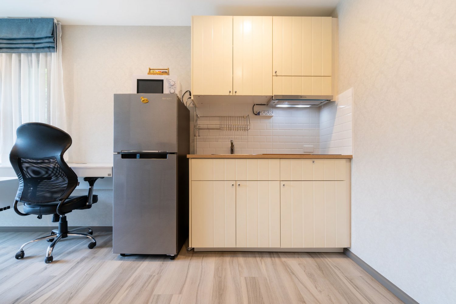 Property image - full photo 25