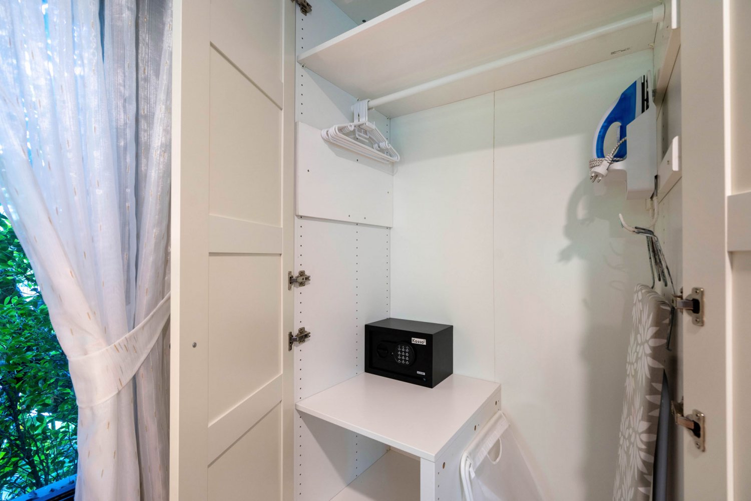 Property image - full photo 10