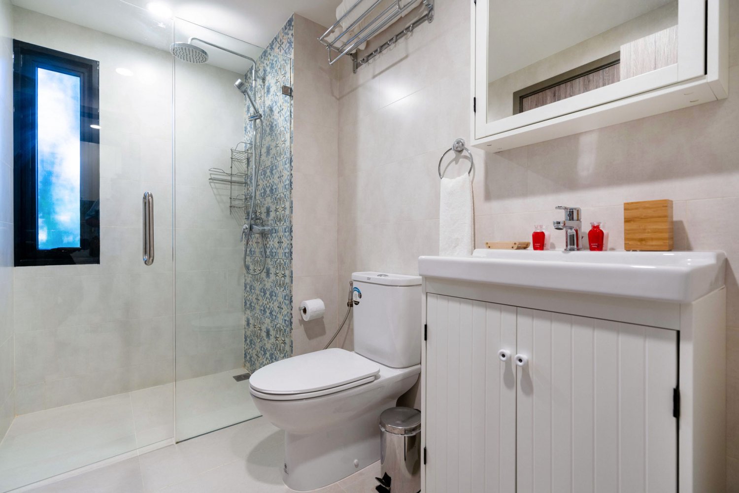 Property image - full photo 18