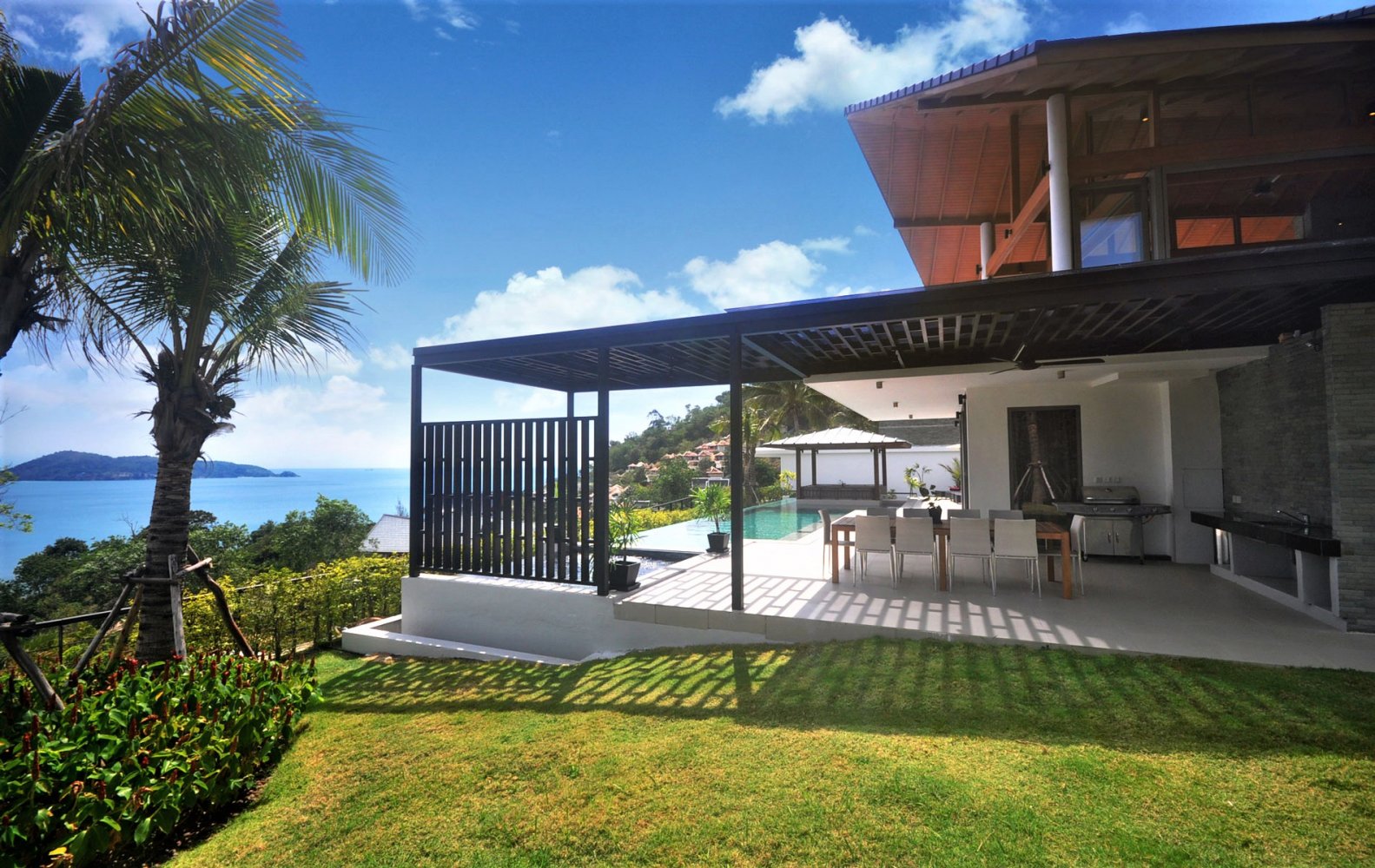 Property image - full photo 3