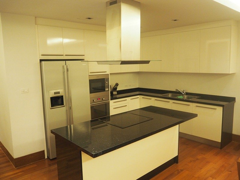 Property image - full photo 31