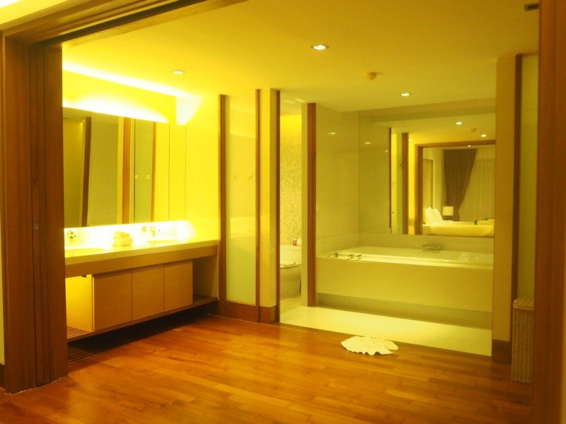 Property image - full photo 13