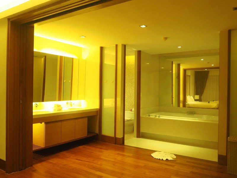 Property image - full photo 10
