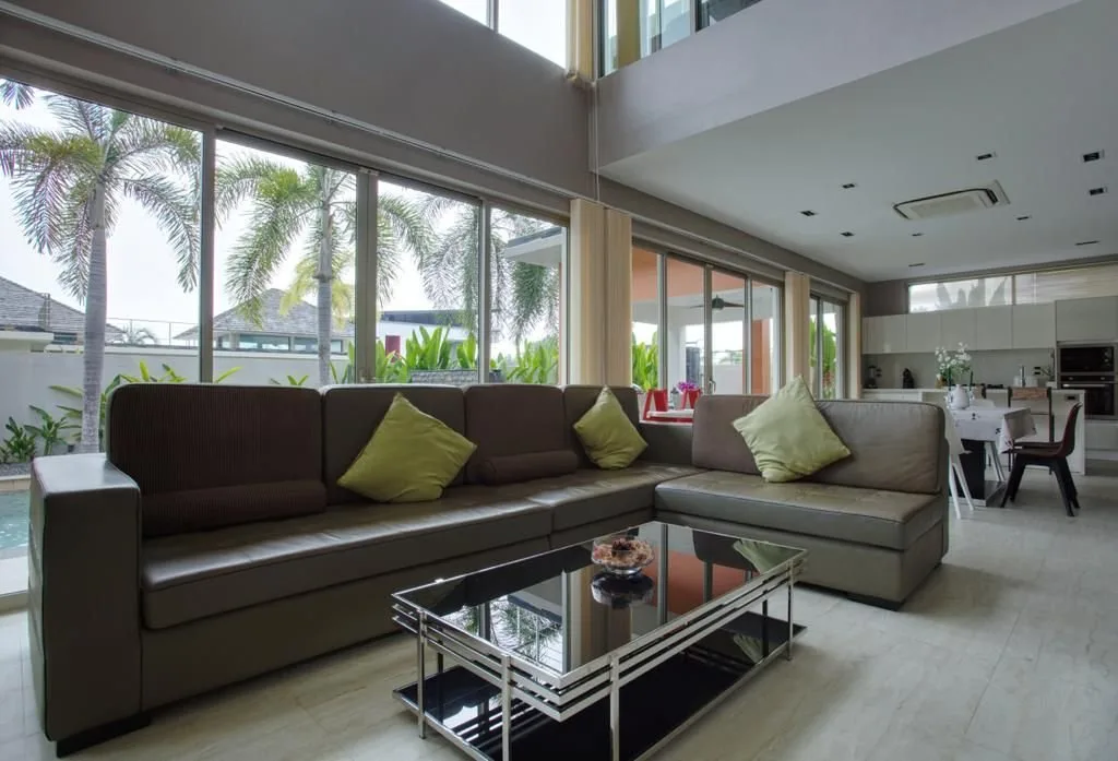 Property image - full photo 8