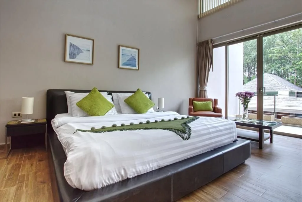 Property image - full photo 11