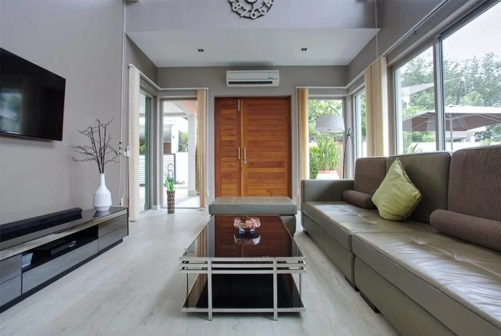Property image - full photo 4