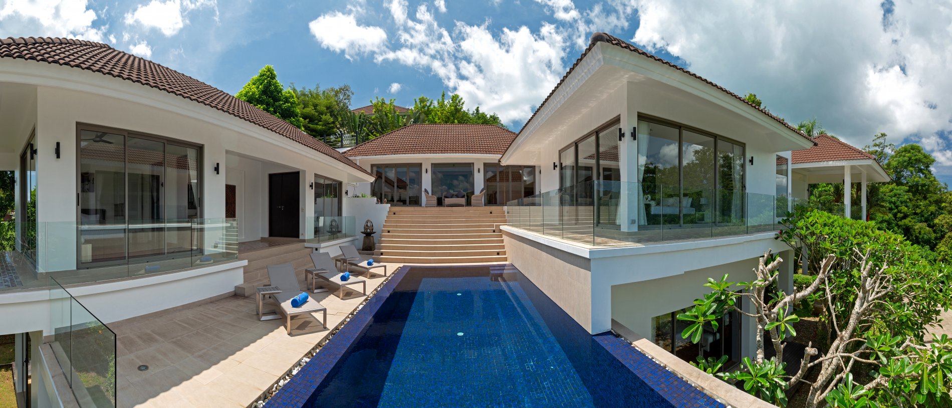 Property image - full photo 12