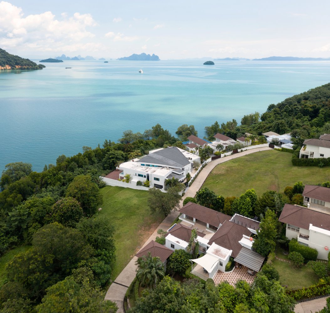 Property image - full photo 15