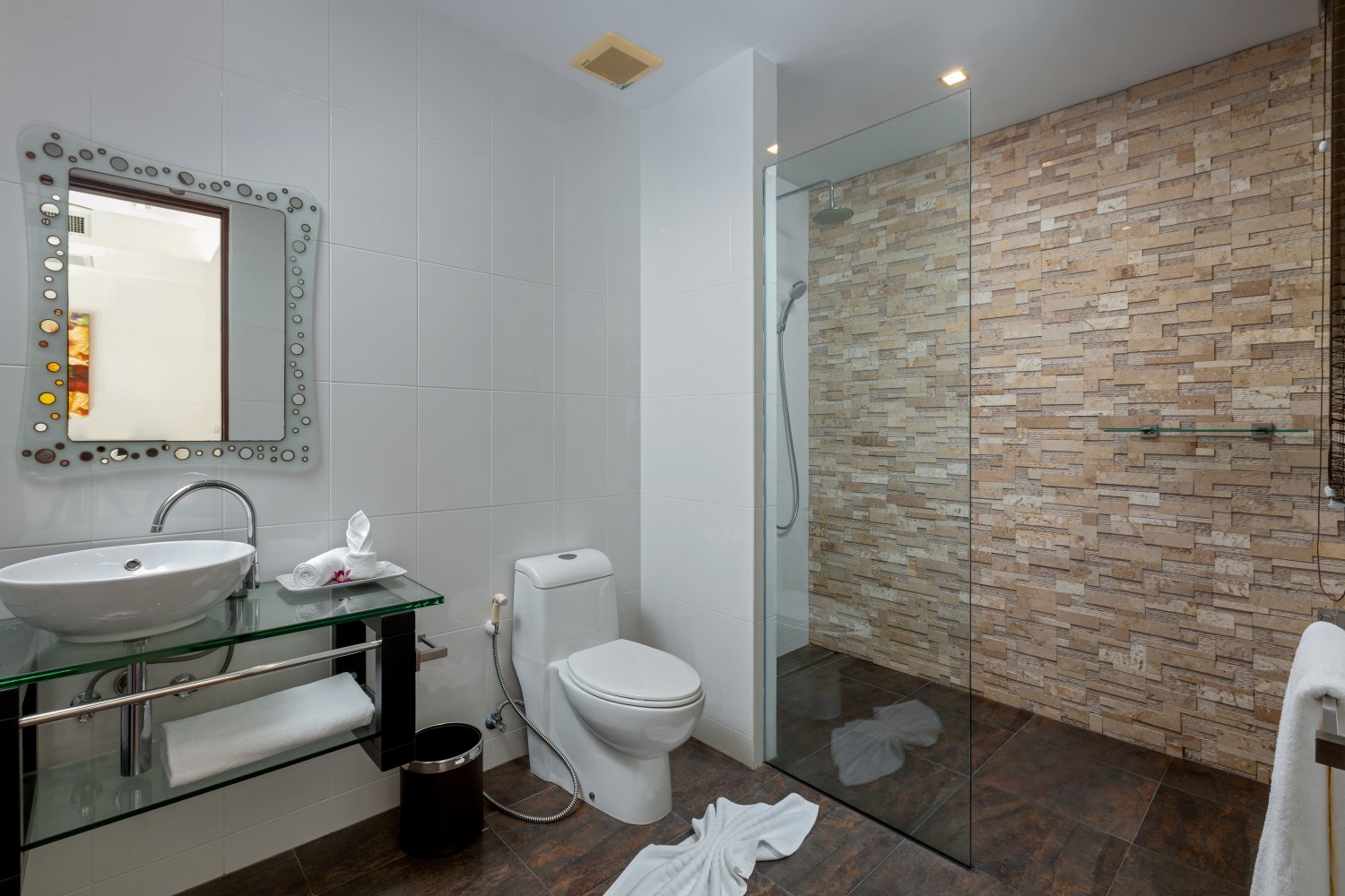 Property image - full photo 21
