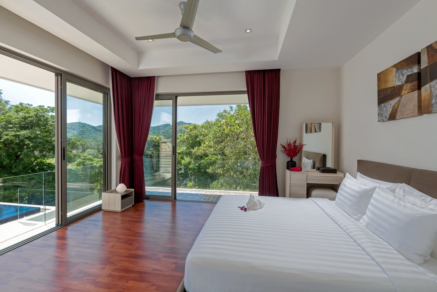 Property image - full photo 27