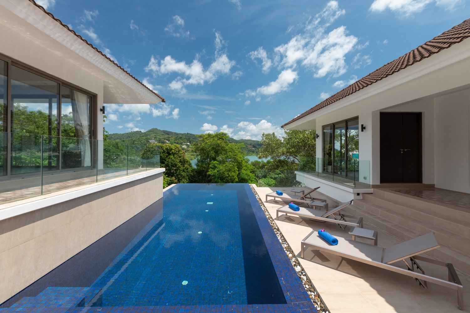 Property image - full photo 30