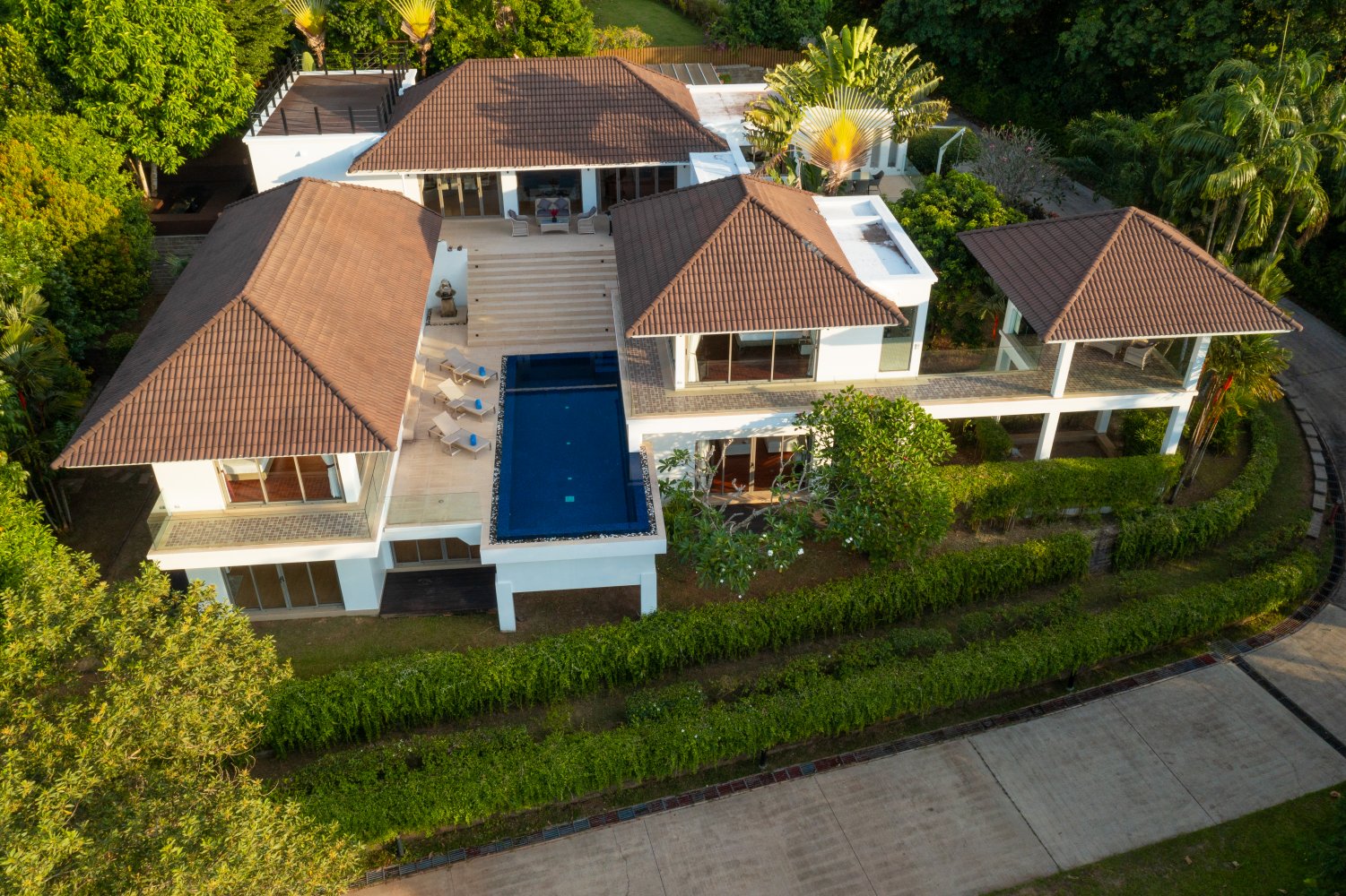 Property image - full photo 33