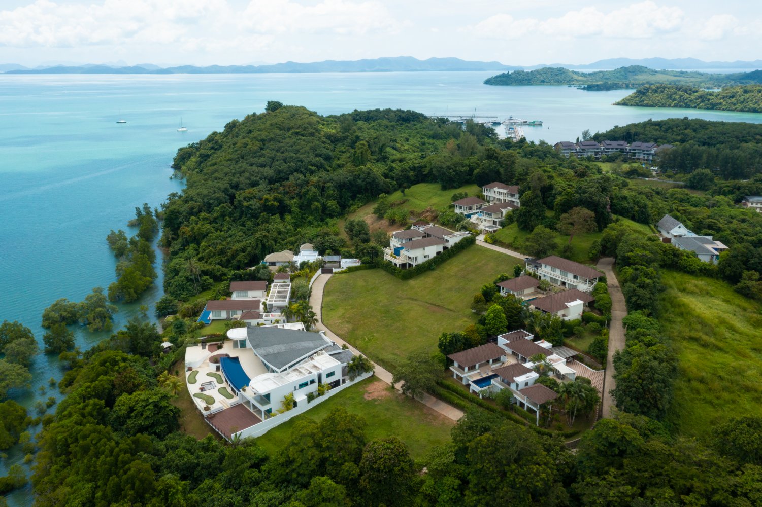 Property image - full photo 35