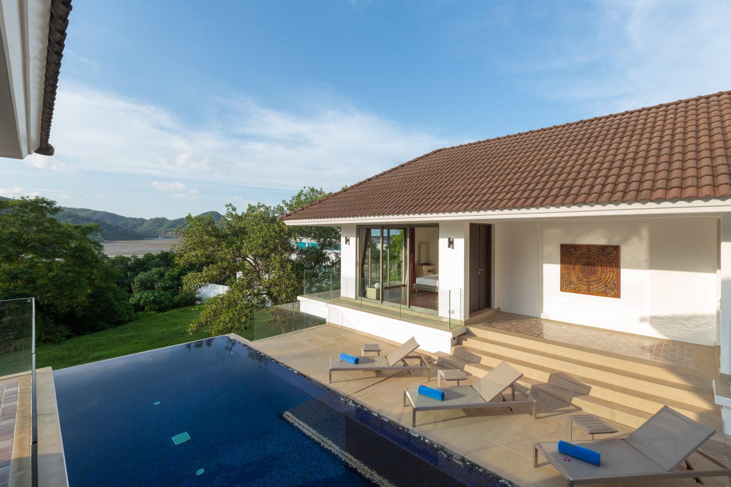 Property image - full photo 44