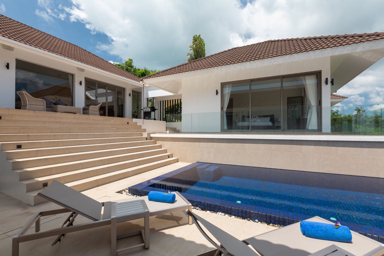 Property image - full photo 43